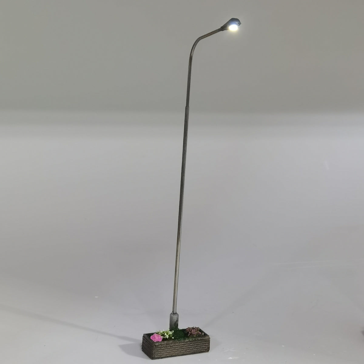 11.5CM / White Rechargeable