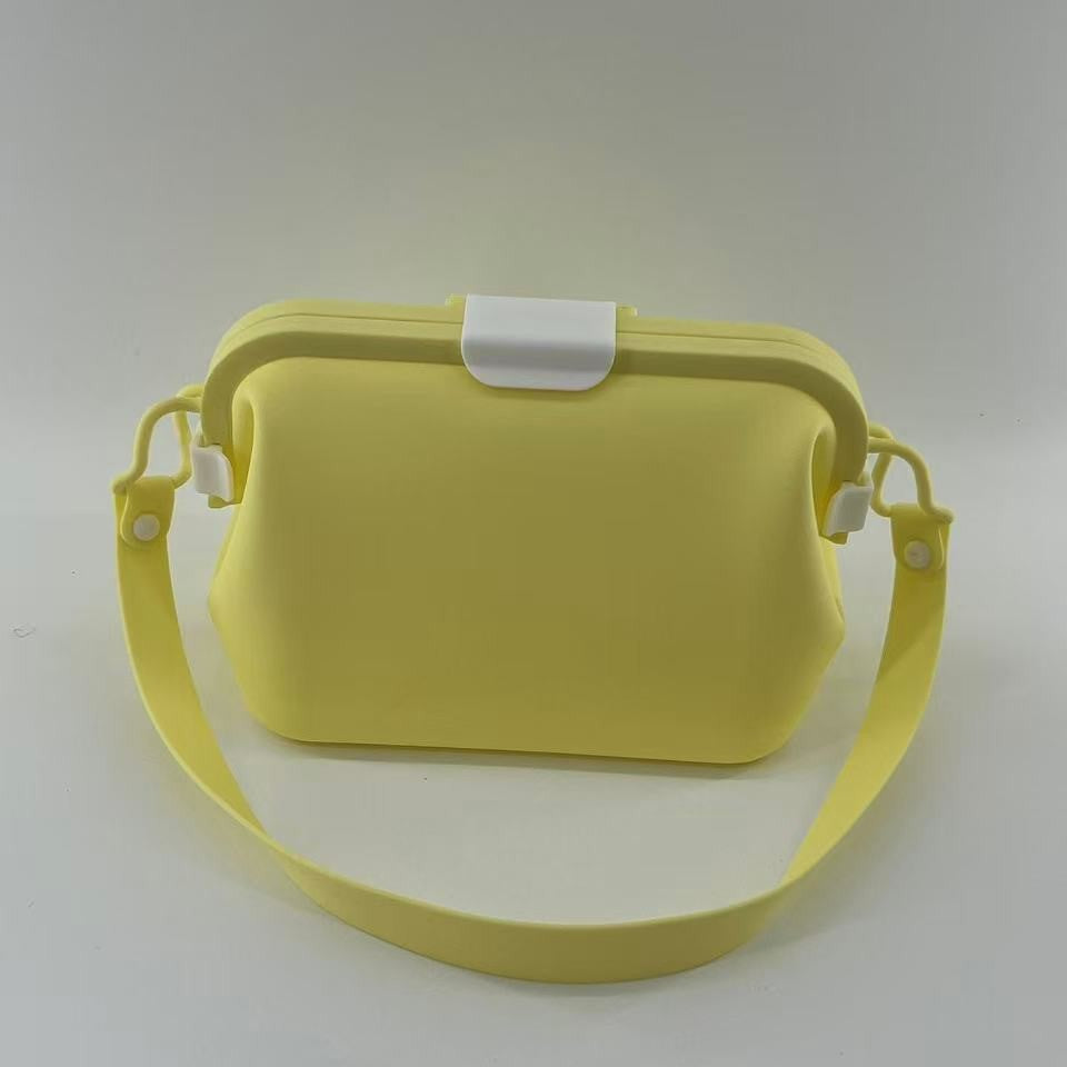 Light Yellow / S