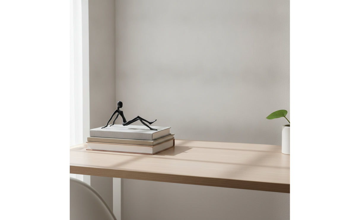 Modern Abstract Human Figurine Minimalist Decorative Sculpture Industrial Decorative Figurine Textured for Art Lovers, Homeowners, Office, Coffee Table, Entryway, Bedroom