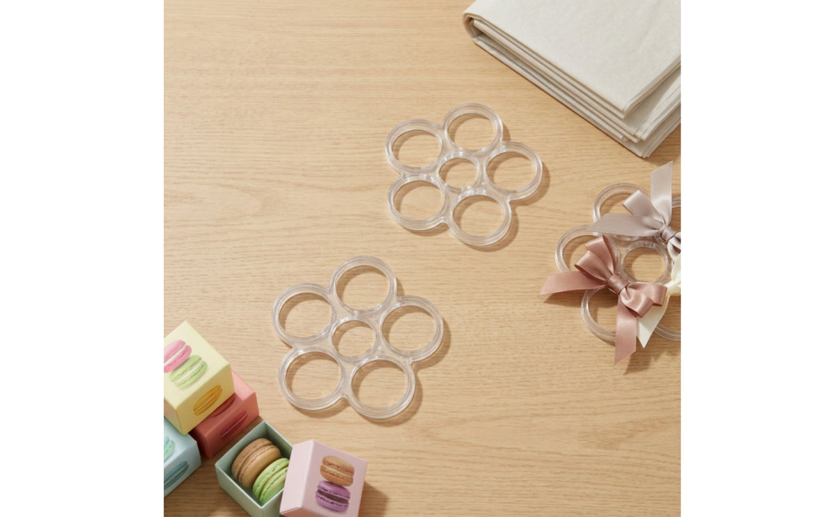 2 Pieces Clear Acrylic Flower Plate Transparent Flower Arranging Plate Circular Floral Arranging Holder Lightweight for Florists, Hobbyists, Centerpieces