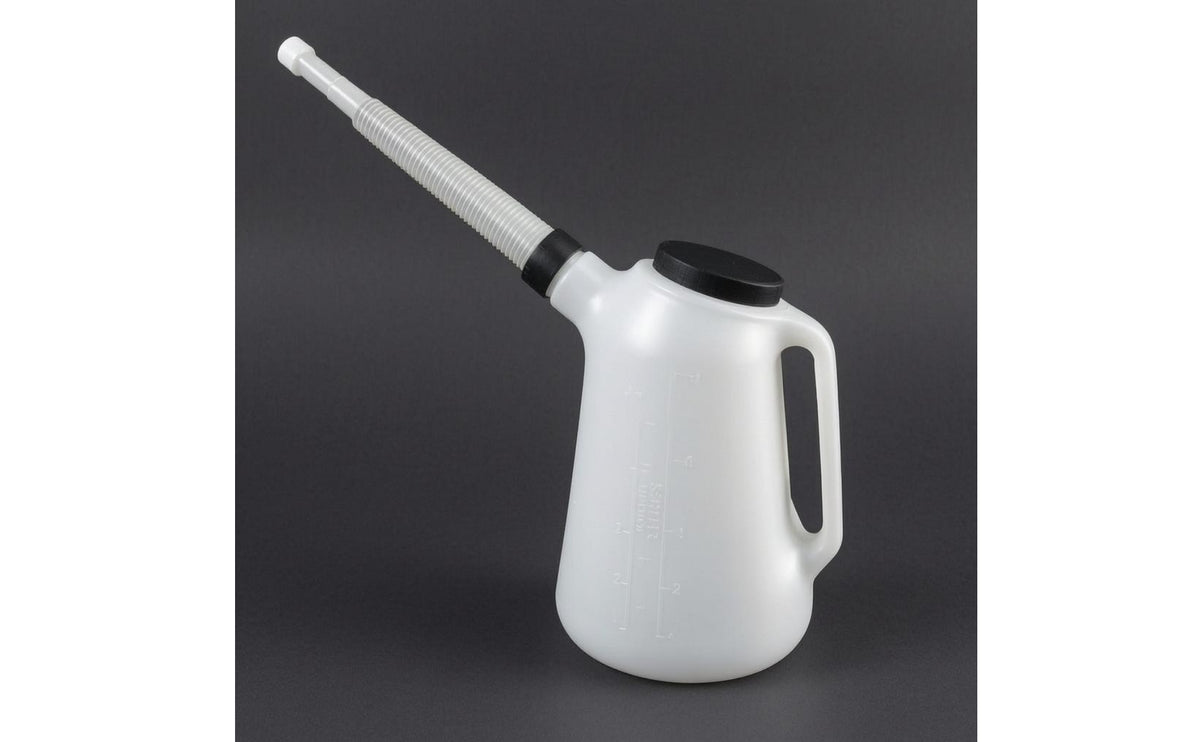 Corrugated Spout Automotive Oil Jug Built-in Handle Plastic Oil Jug Screw-on Lid Vehicle Accessory for Car Maintenance, Garage