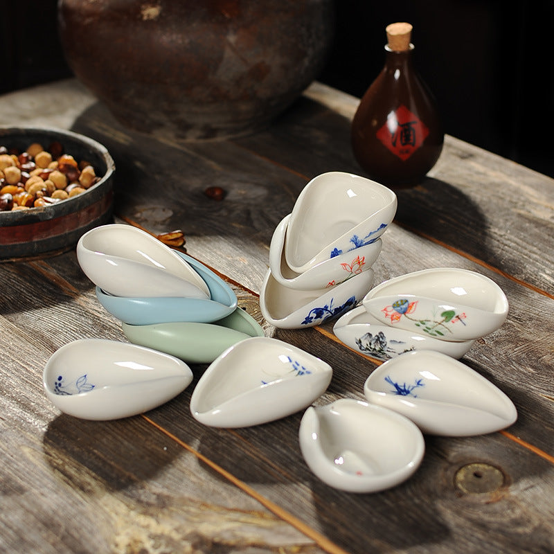White Porcelain Tea Scoop for Kung Fu Tea Ceremony, Blue and White Floral Design