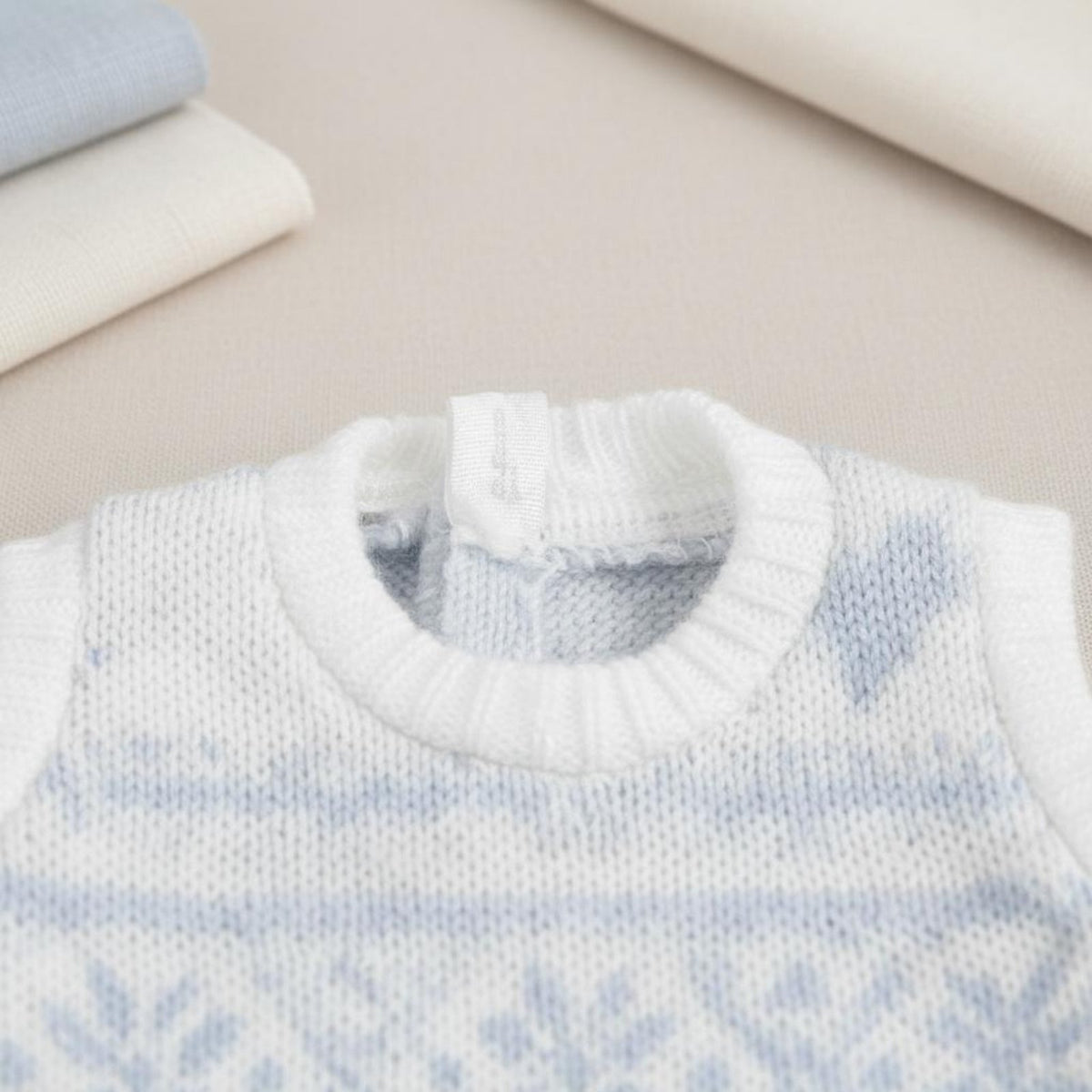 Miniature Sweater Vest Round Neck 1/12 Scale Doll Vest for Hobbyists, Diorama Display