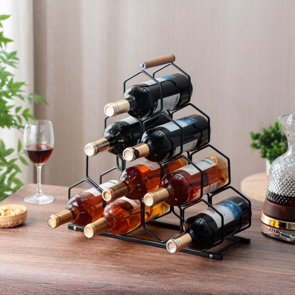Creative Metal Wine Rack for Restaurant and Bar