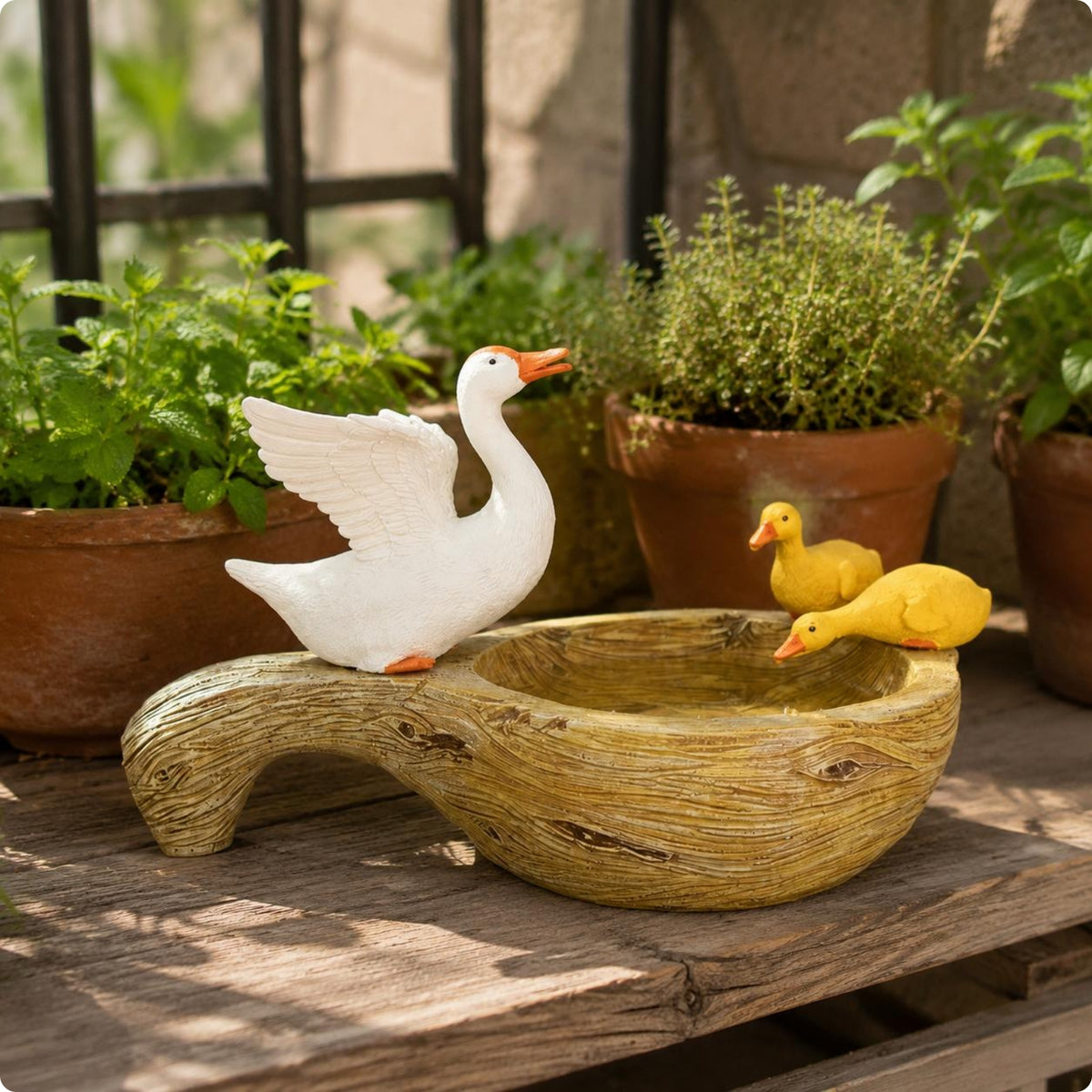 Planter Decorative Ornament -Shaped Flower Pot Waterproof Animal Planter for Courtyard