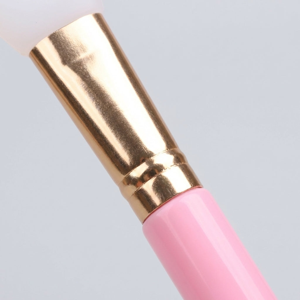 Facial Brush with Short Handle Bristles for Mud Masks and Skincare Enthusiasts, Single Piece for Applying Face Treatments