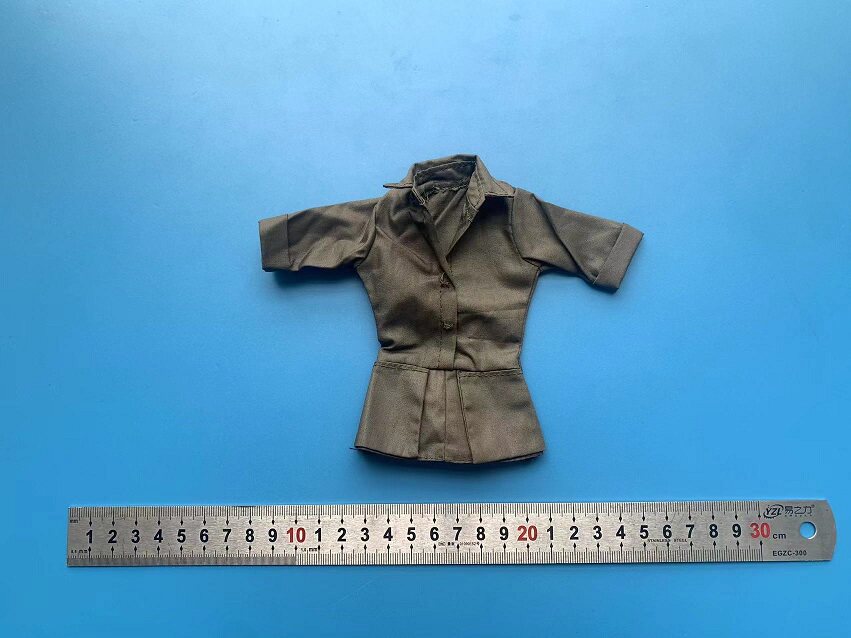 zqn 1/6 女兵人 衣服 连衣裙 连体衣 军绿色 工装衣 瘦身 模型