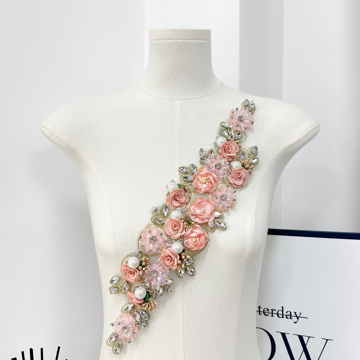Heavy-Duty 3D Garment Accessory, Dress Box Decorative Beaded Rhinestone Lace Flower Fabric Patch