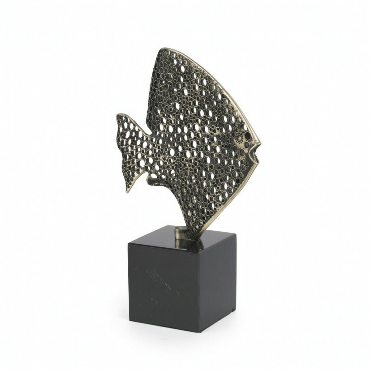 Collectible Coastal Fish Statue Sculpture Marble Base Unique Compact Figurine Durable Aquatic Art Fade-resistant Suitable for Gift Giving Home Decoration Office Display Living Room Entryway Console