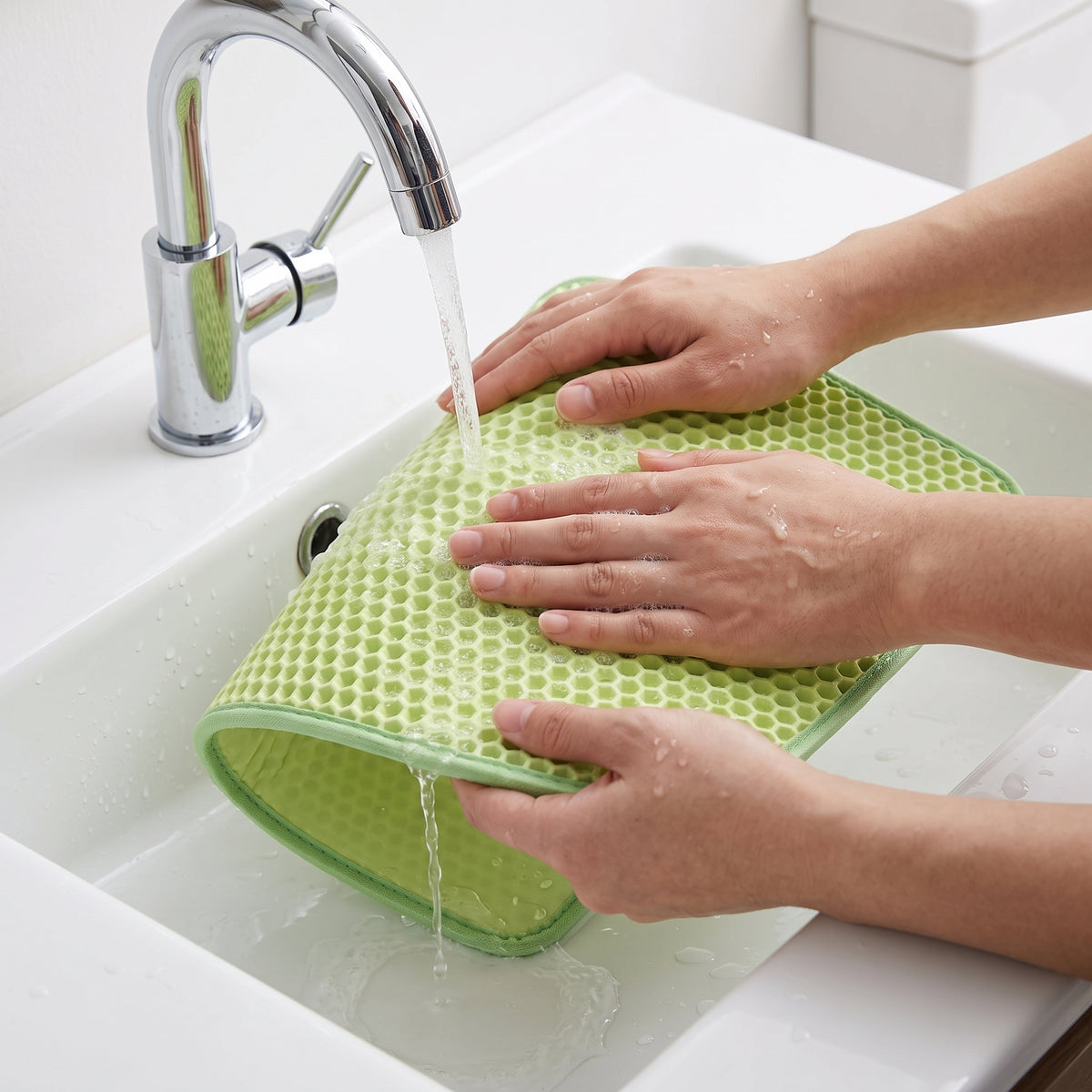 Double-Layer Cat Litter Mat with Spill Control and Sand Trapping