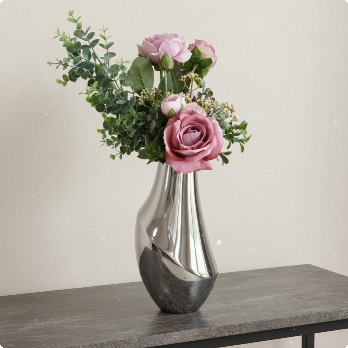 Silver Vase Lustrous Finish Decorative Vase Textured Surface Decor Piece for Office