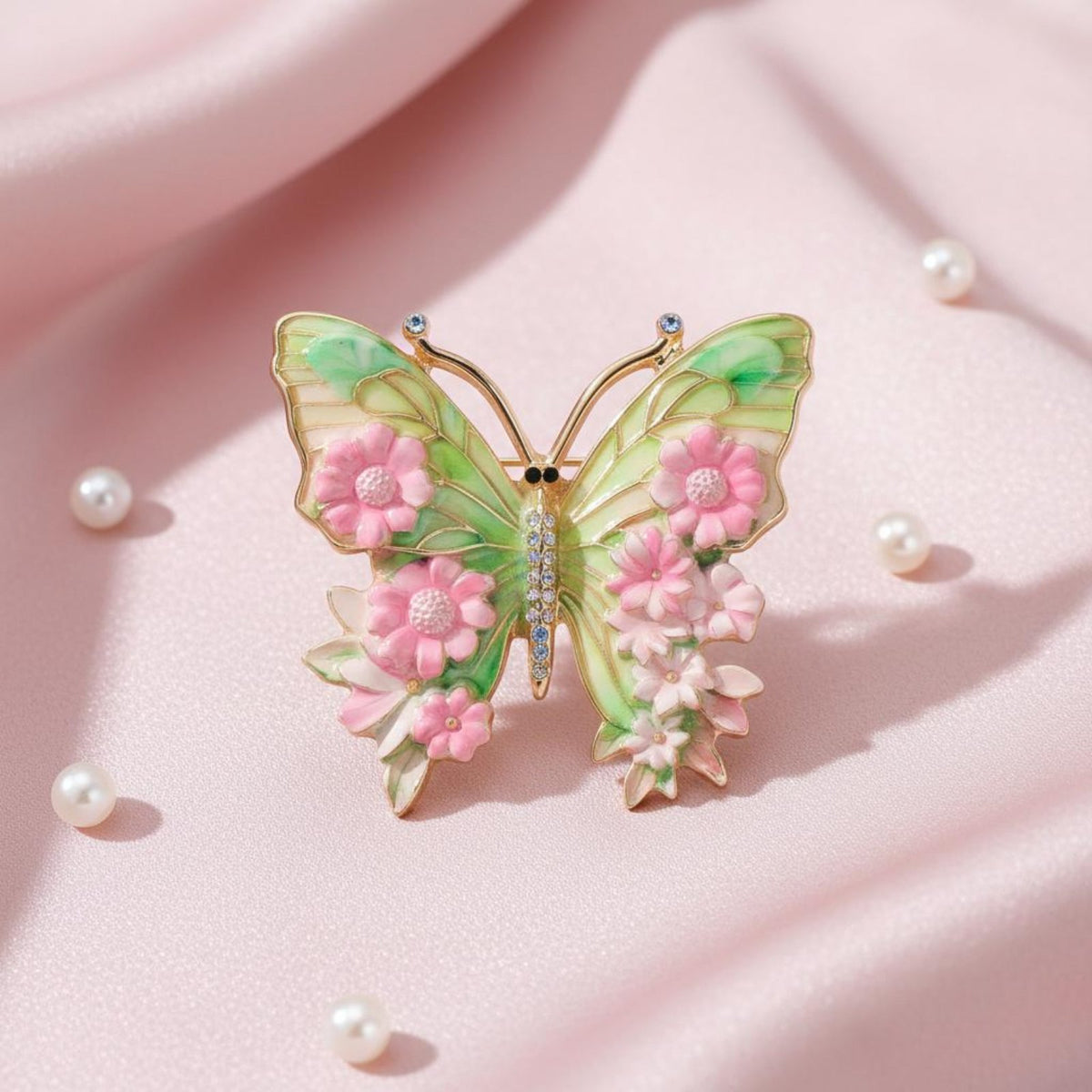 Vintage Style Butterfly Brooch Elegant Floral Butterfly Brooch Fashion Accessory for Women, Weddings, Parties, Banquets