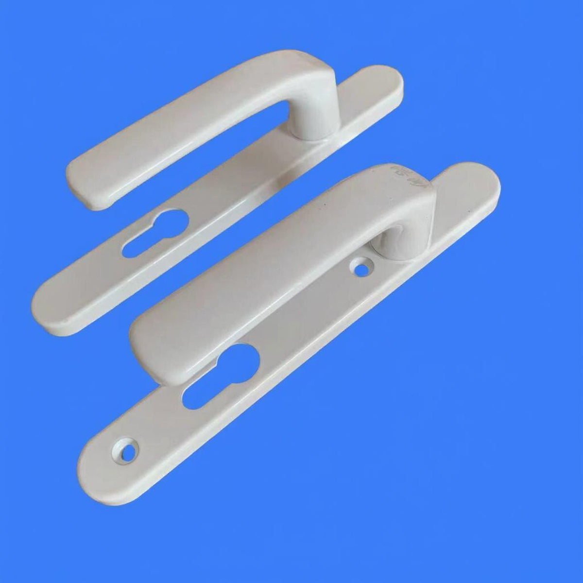 Aluminum alloy lever handle for doors