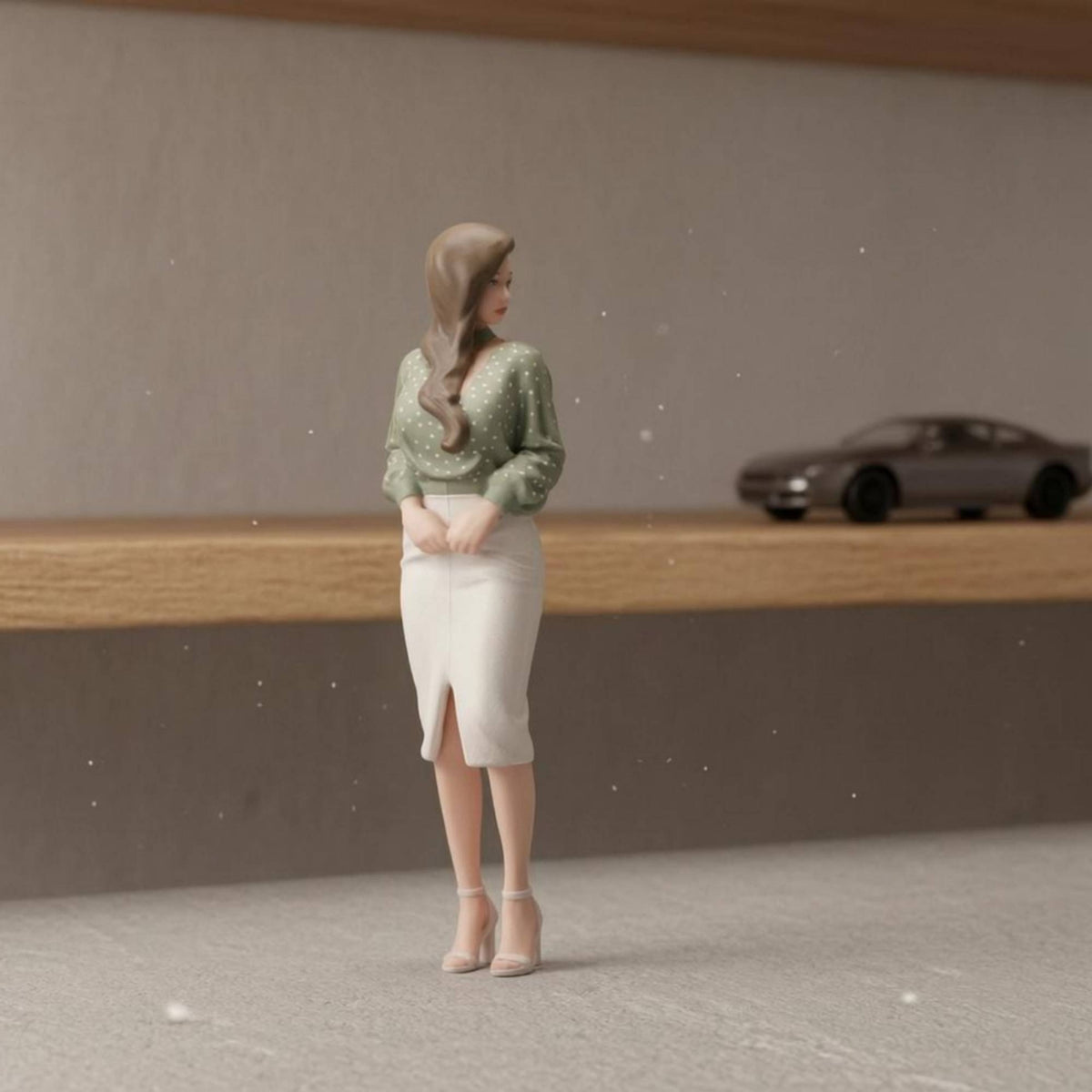 Fashion Model Figurine Miniature Female Figure Gift Hand-Painted Resin Figurine House Decoration