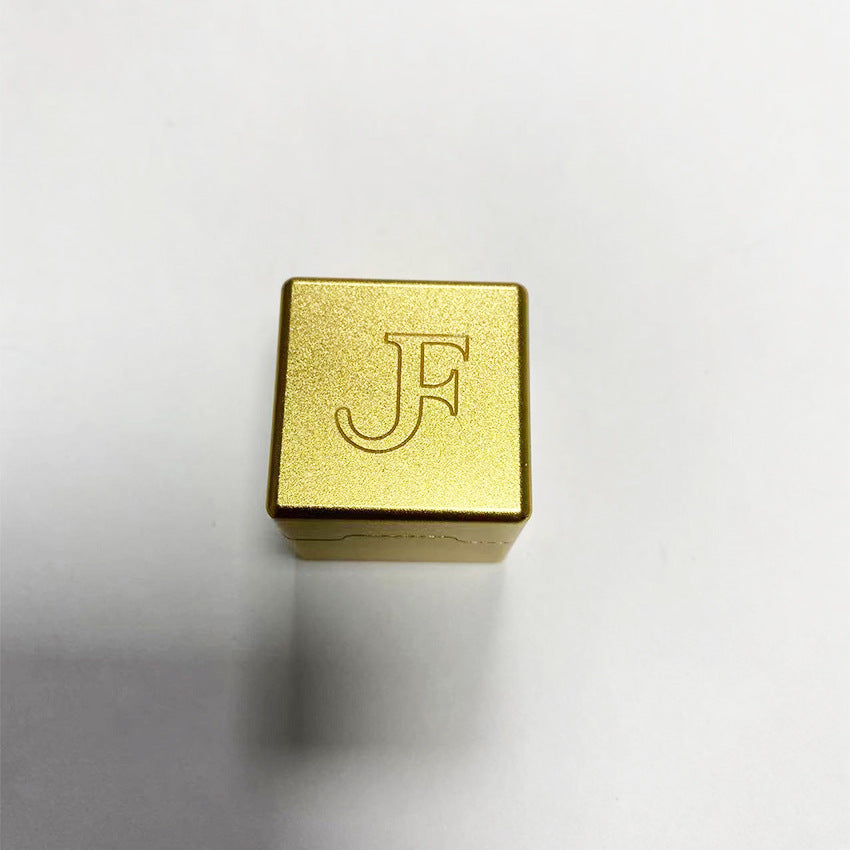Gold L