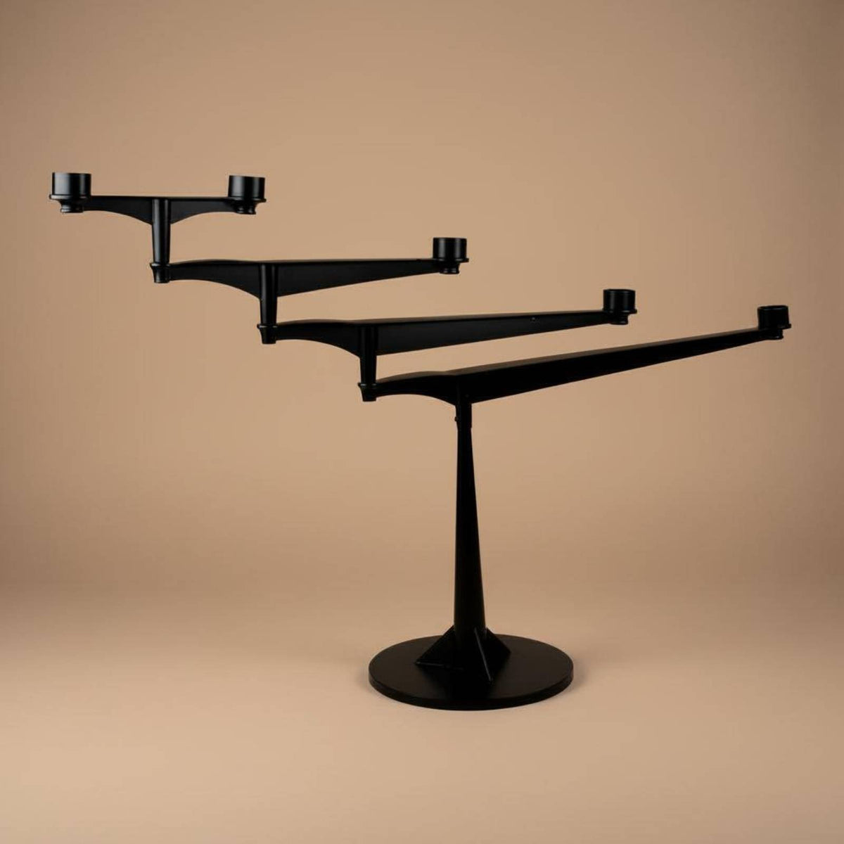 Modern Metal Candlestick Statement Centerpiece Home Decoration for Mantelpiece