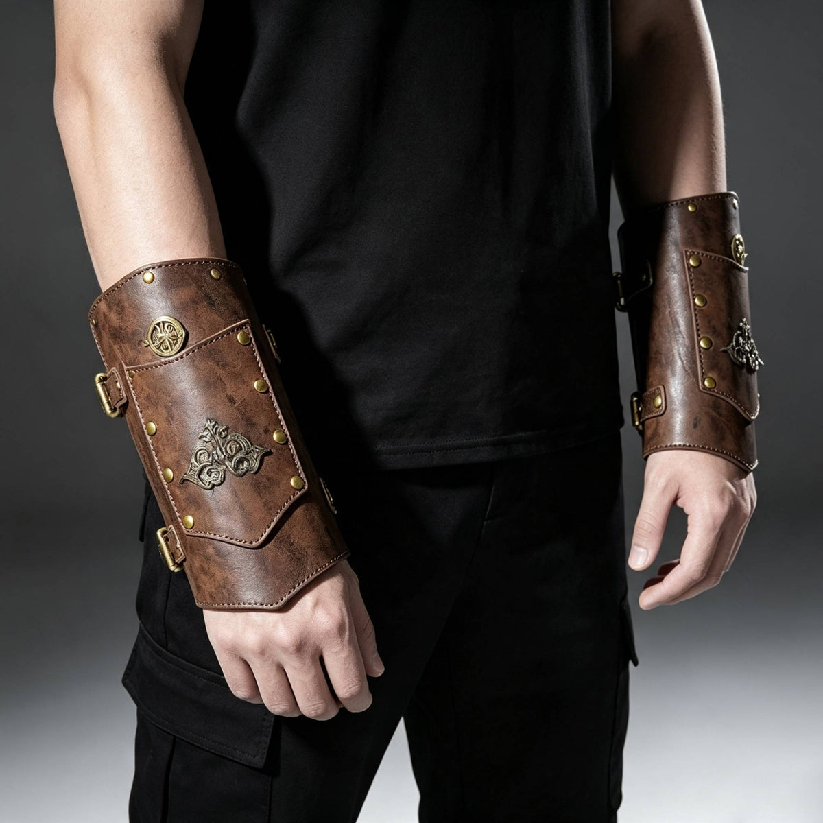 Leather Bracers Steampunk Forearm Guards Vintage Arm Guards with Gears for Cosplayers, Cosplay, Halloween, Themed Parties