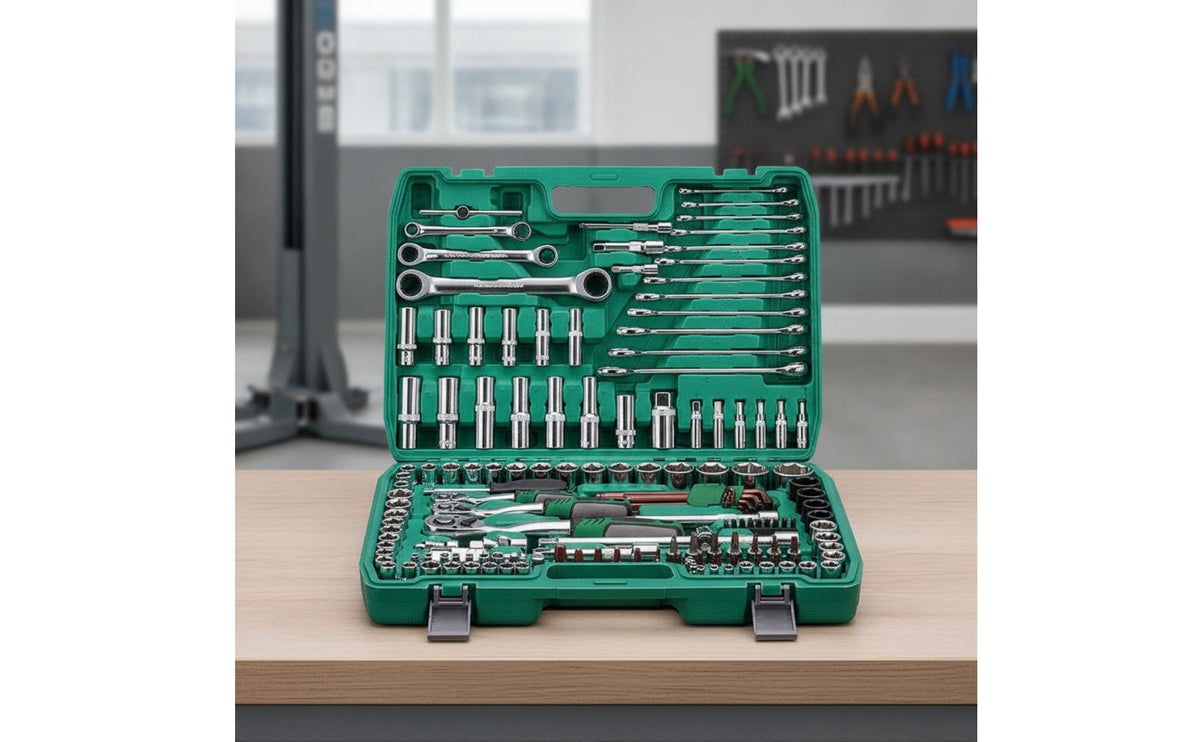 151 Pieces Chrome Vanadium Automotive Repair Tool Kit with Storage Case Allall-Purpose Automotive Repair Tool Kit Portable Socket Set with Case Compact for DIYers, Garage, Roadside Emergency