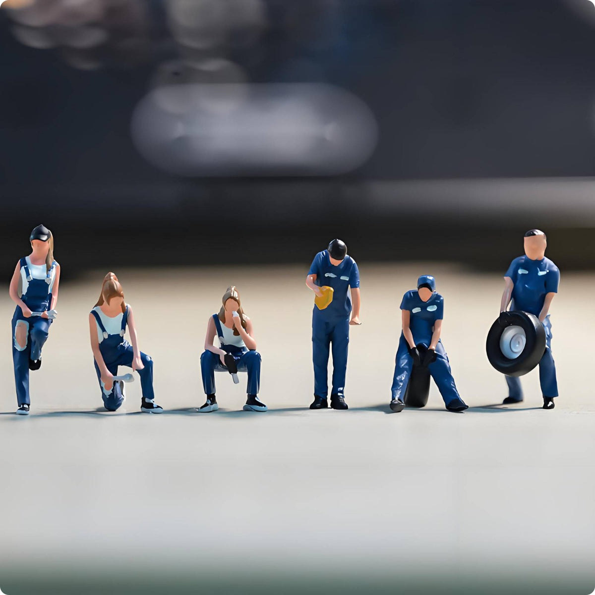 6 Pieces 1/64 Technician Figure Set Scene Display Scene Setting People Realistic