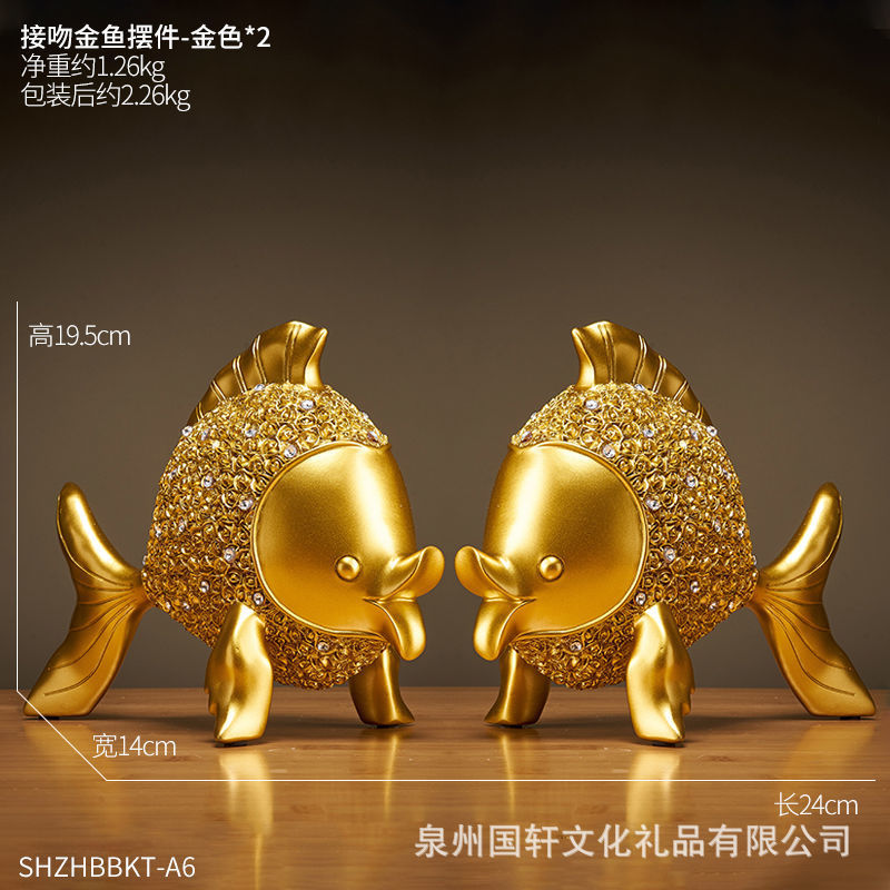 Auspicious Goldfish