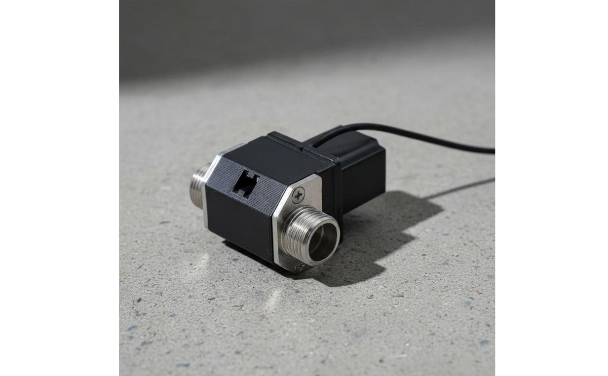 Water-Saving Automatic Urinal Flush Valve Hygienic Concealed Urinal Sensor Flusher Stainless Steel Panel Long-Lasting Brass Construction for Commercial Buildings