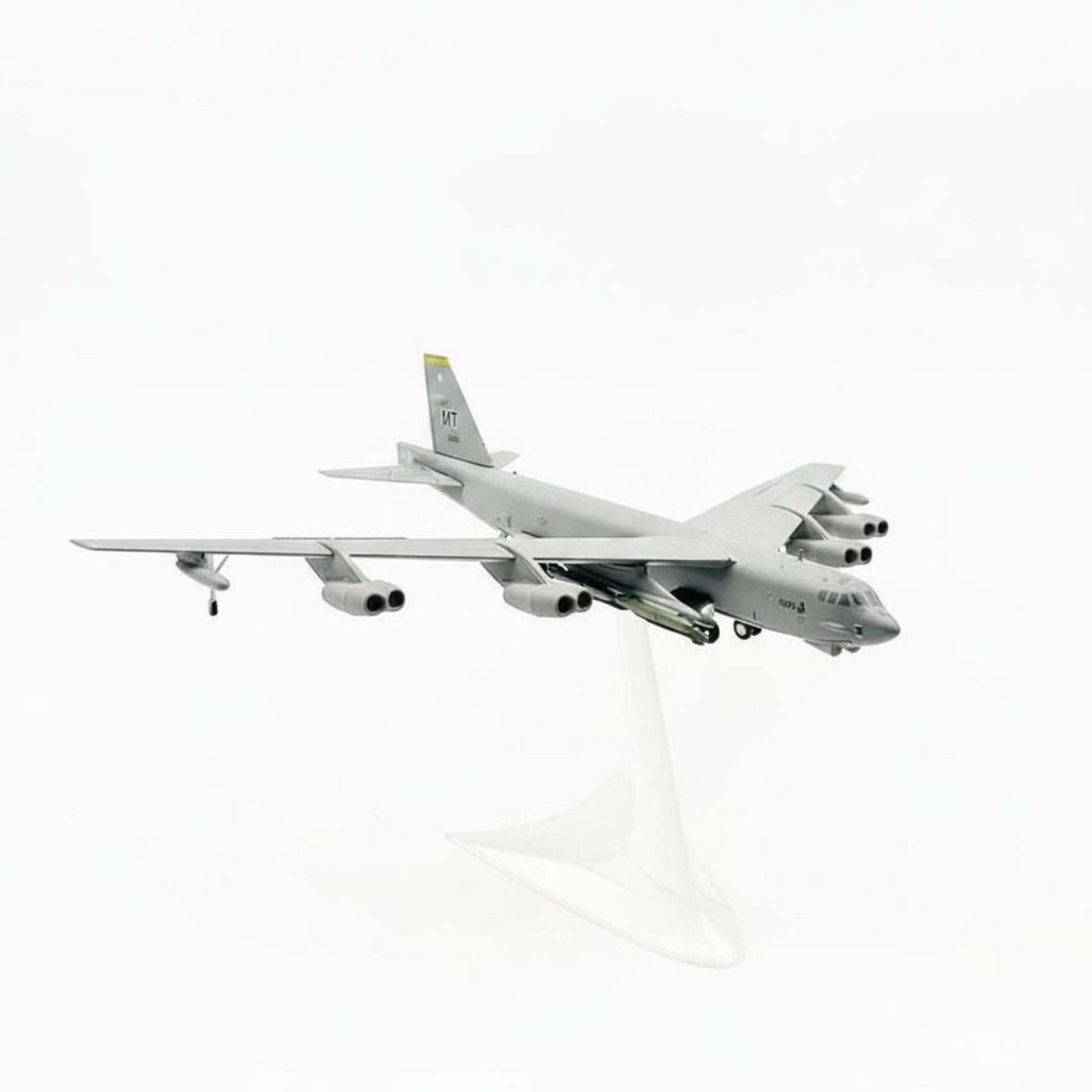 Stratofortress Model 1:200 Scale Aircraft Model Alloy for Display Collection or Gift