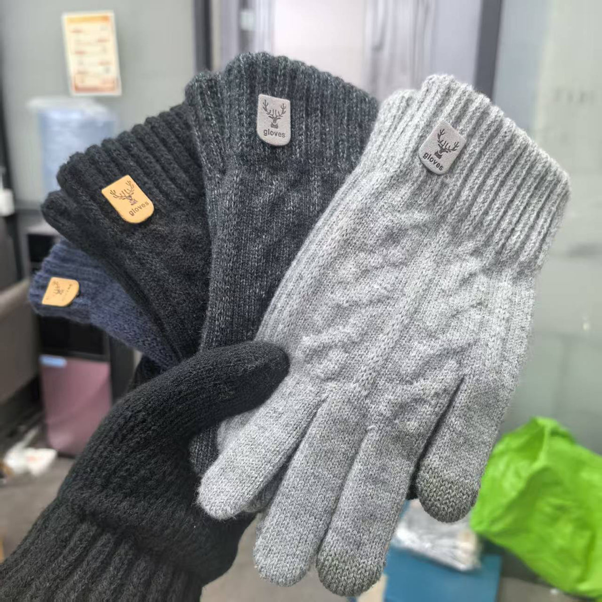 Men's Winter Warm Alpaca Wool Touchscreen Gloves for Cycling and Cold Weather