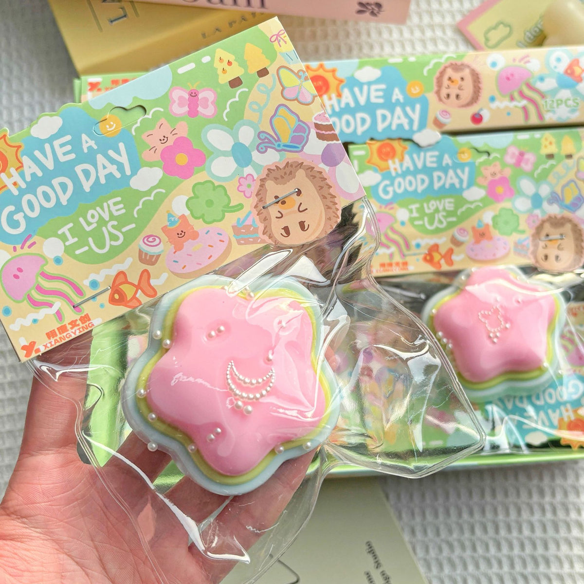 Dopamine Star/Cat Paw Super Soft Mochi Squeeze Toy for Stress Relief