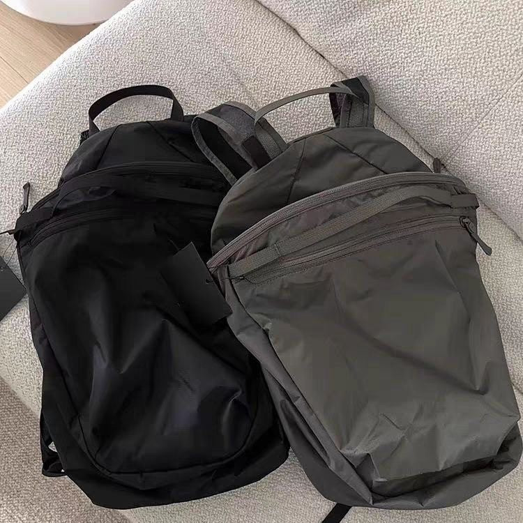 2025 New Lightweight Outdoor Hiking Backpack Waterproof Compressible Sports Mountaineering Bag Unisex