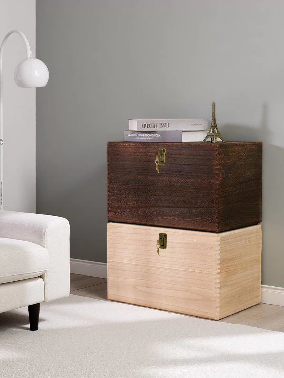 Vintage Solid Wood Storage Chest with Lid, Moisture-Proof Paulownia Wood Trunk for Home Storage
