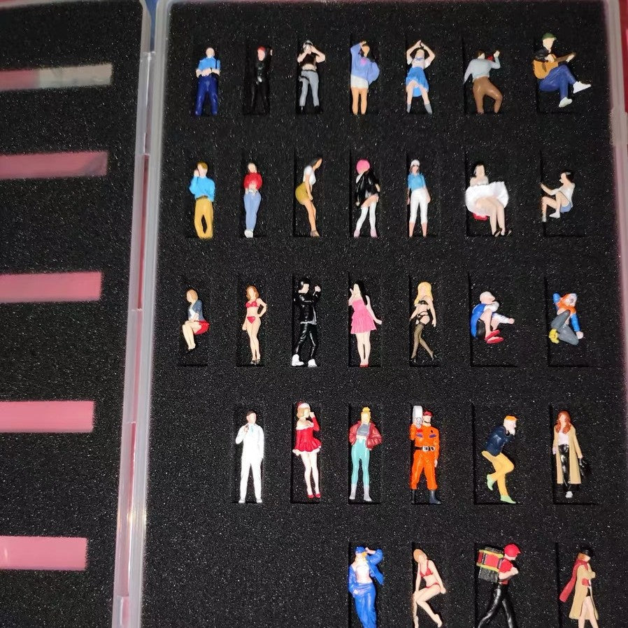 1:64 Scale Model Figure Display Case with Dustproof Cover and Sponge Insert
