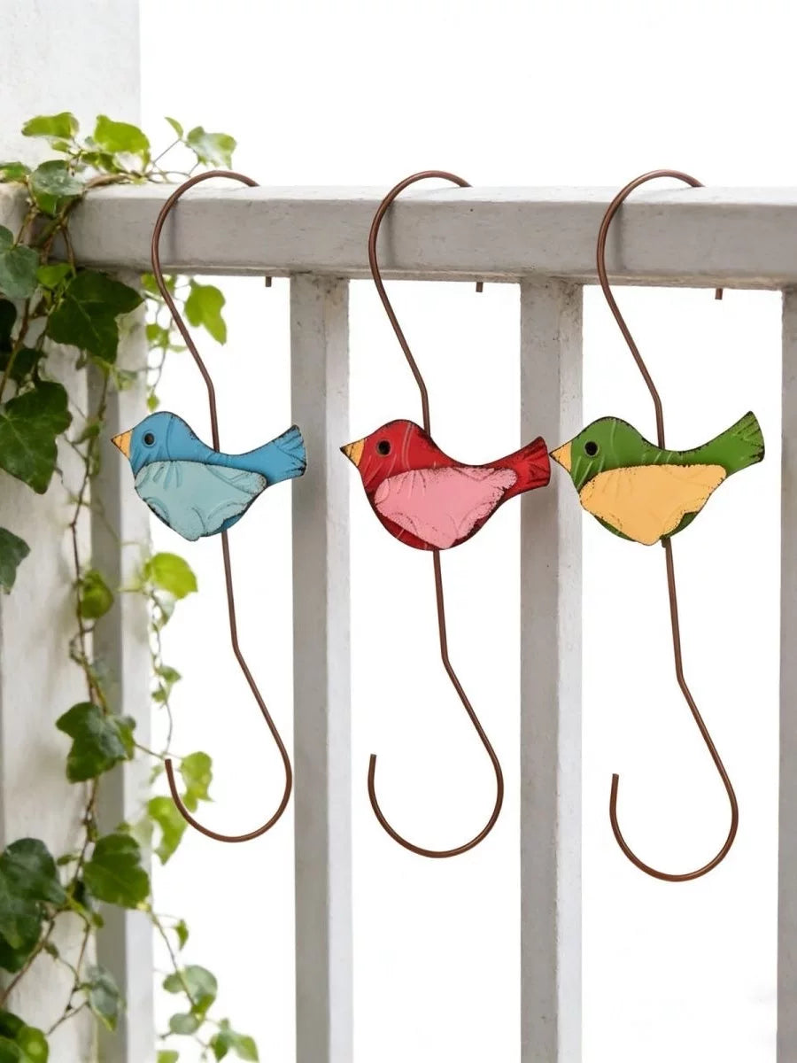 Rustic American Country Style S-Hook Metal Bird and Flower Wall Hooks for Garden and Patio Decor