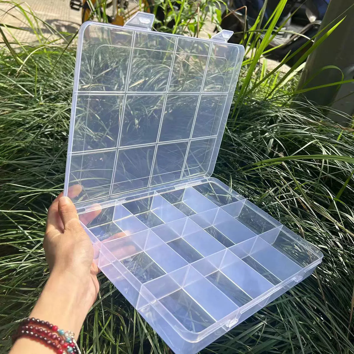Large 12-Grid Storage Box with Card Slots for Beads & Jewelry Accessories, Clear