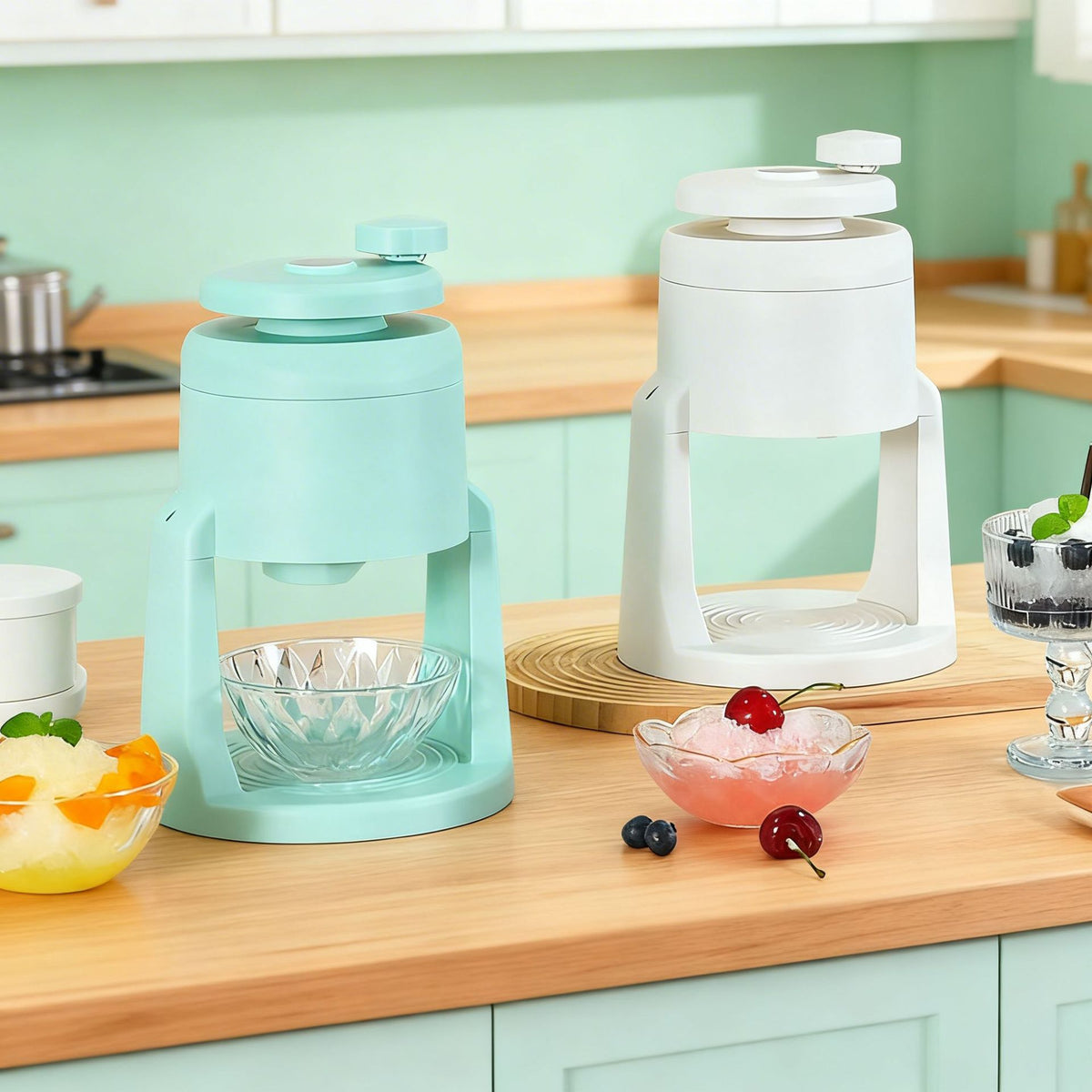 Portable Manual Ice Shaver Machine for Home Use, Hand-Cranked Ice Crusher for Shaved Ice and Slushies, No Electricity Needed