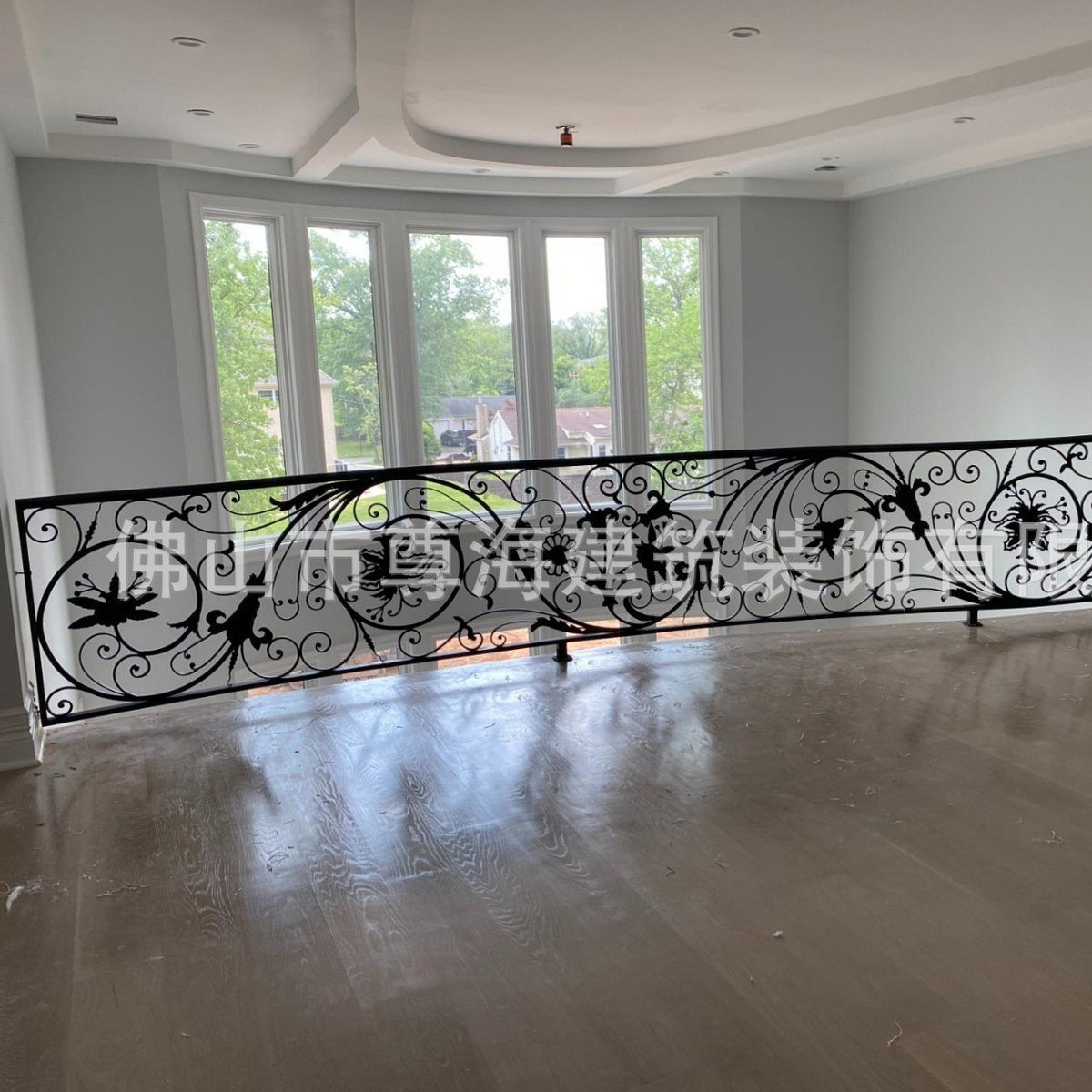 Durable Anti-Corrosion Steel Balcony Railing for Villas and Hotels, Indoor/Outdoor Use