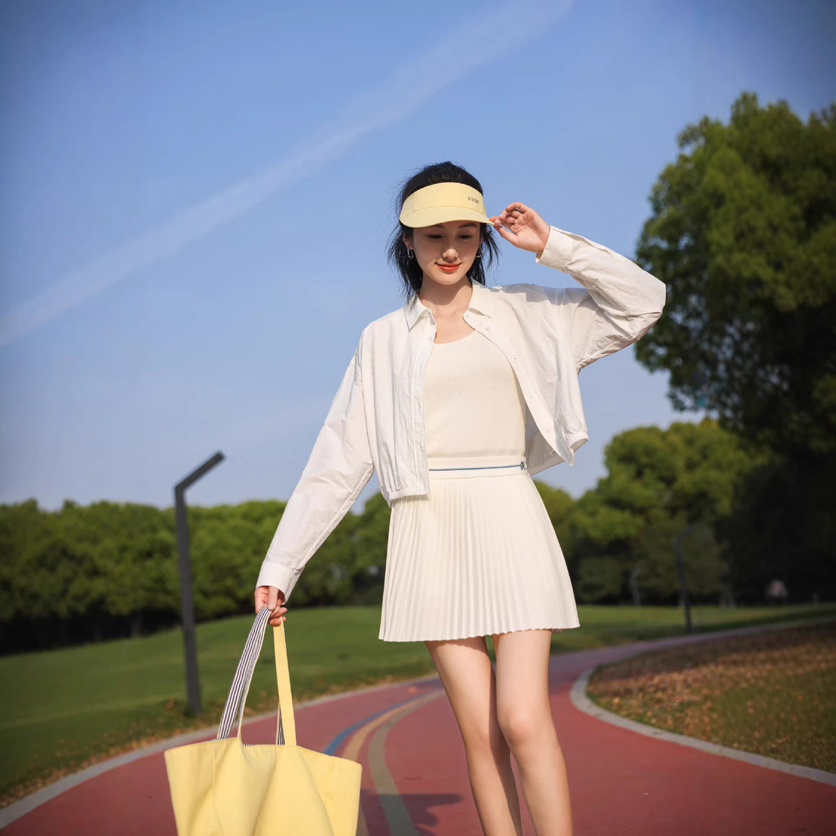 Women's 100% Nylon Sun Protection Jacket Lightweight Loose Fit Ice-Feel Short Outdoor Coat