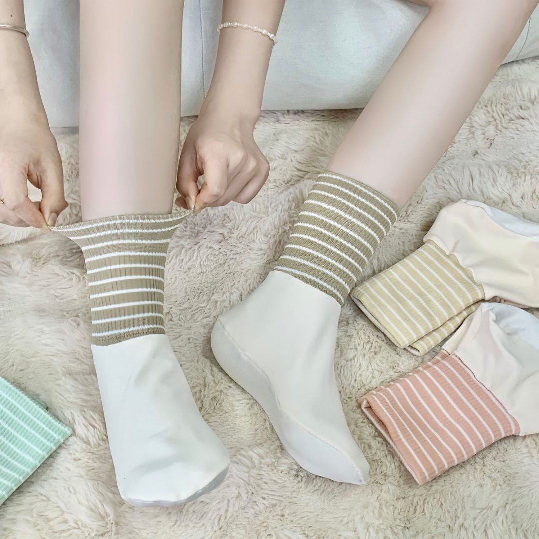 Loose-Fit Thermal Sleep Socks for Women, Non-Binding, Warm Winter Home Wear