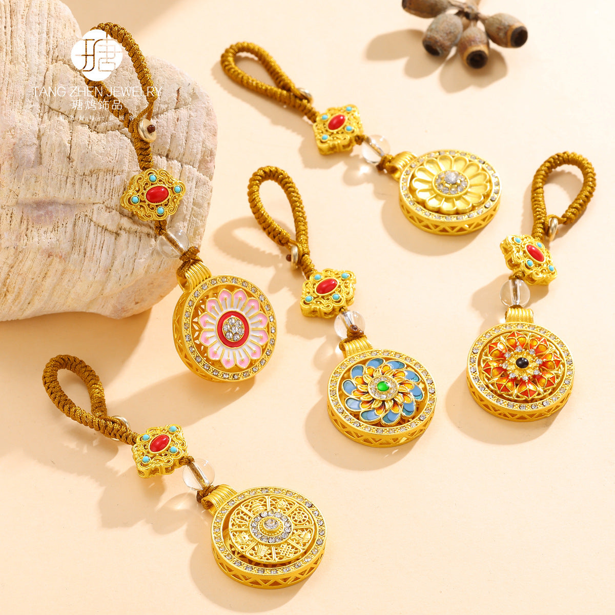 Auspicious Eight Treasures Compass Keychain with Rhinestone Embellishment, Rotating Design, and Safety Buckle