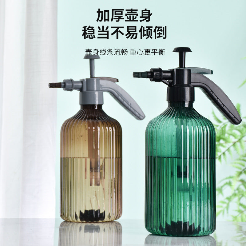 Pressure Spray Bottle for Gardening and Disinfection, 2L Capacity