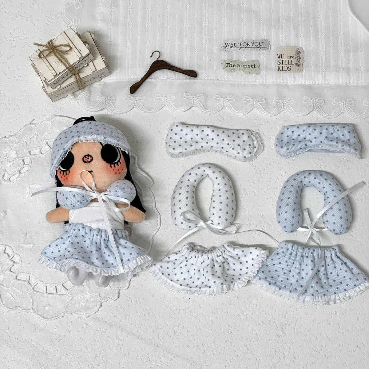 10cm Doll Pajama Set with Eye Mask and U-shaped Pillow for Yuy Xiaoyu Nyota Tata Kuku Dolls