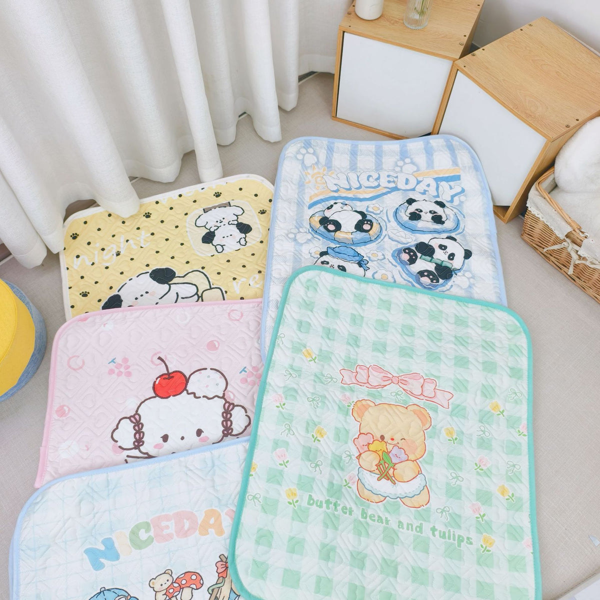Cartoon Pet Cooling Mat for Dogs and Cats, All-Season Sleep Pad
