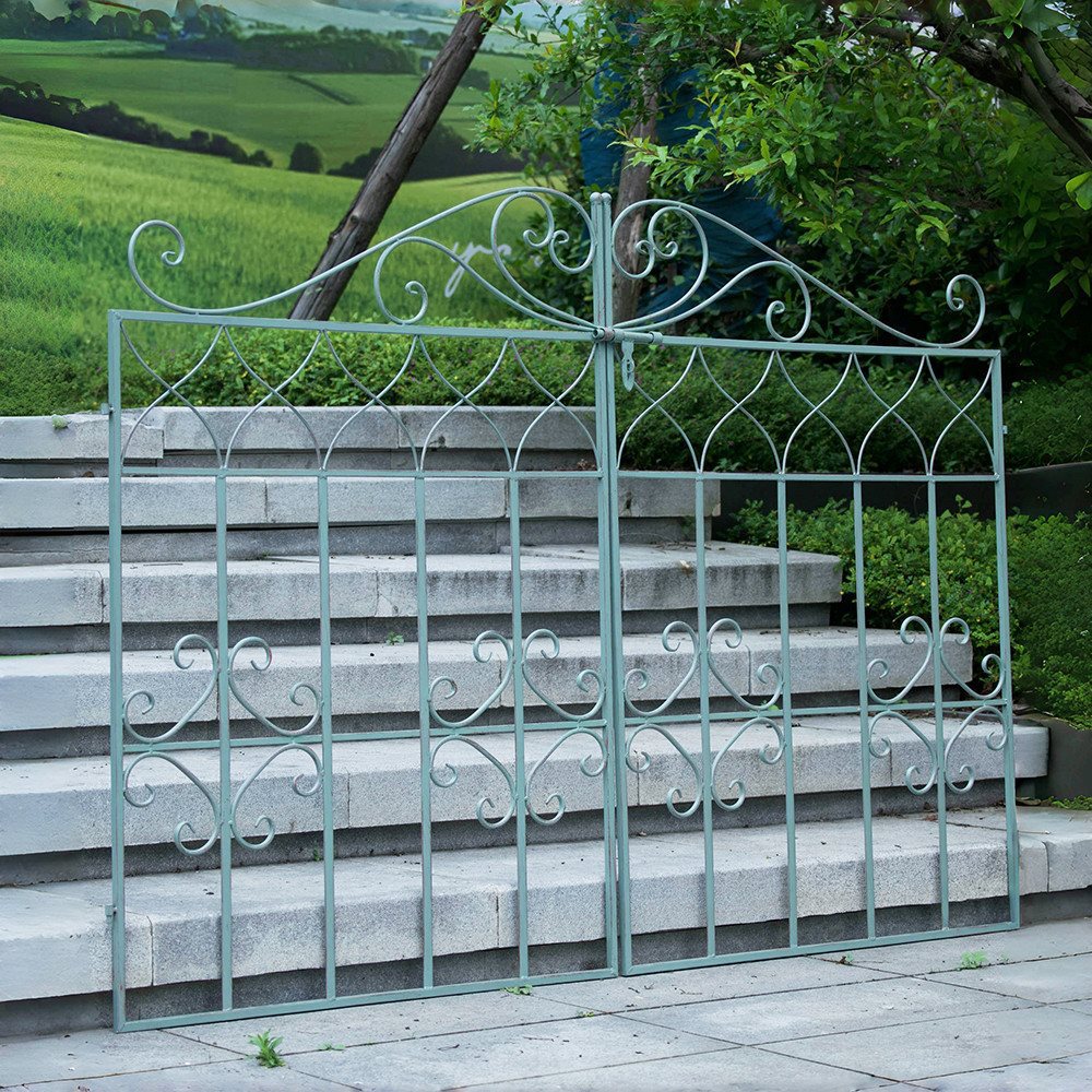 European Vintage Wrought Iron Garden Gate Fence Panel for Villas and Courtyards