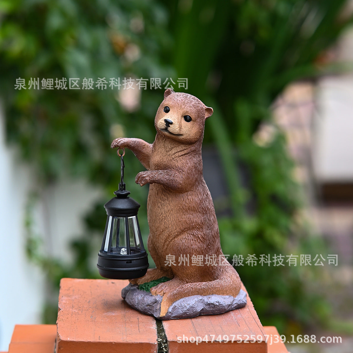 Solar Otter Lantern Garden Resin Animal Statue Decoration