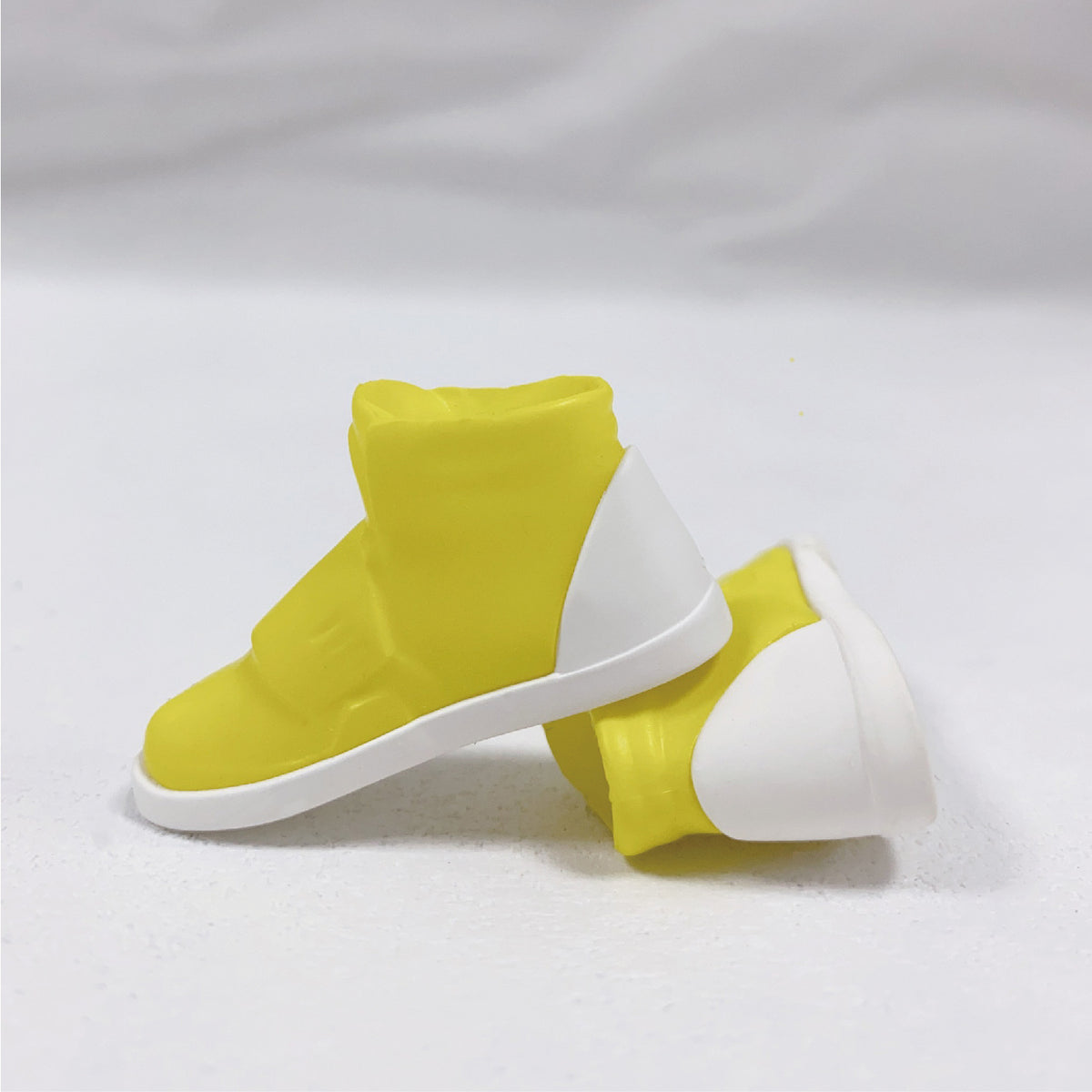 Yellow / High-top