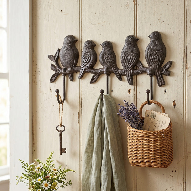 Nordic Creative Vintage Cast Iron Five-Bird Animal Hook Wall Decor for Entryway and Coat Hanging