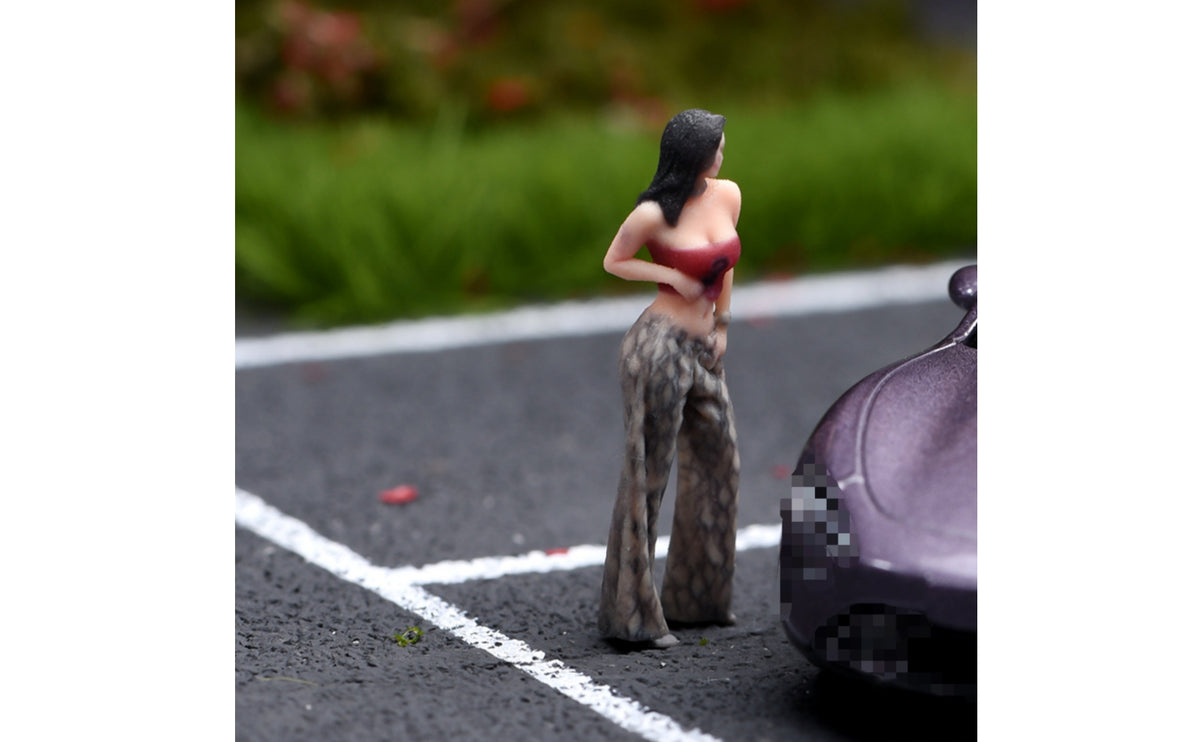 3D Printed 1/64 Female Figurine Compact Size Street People Model Resin Material