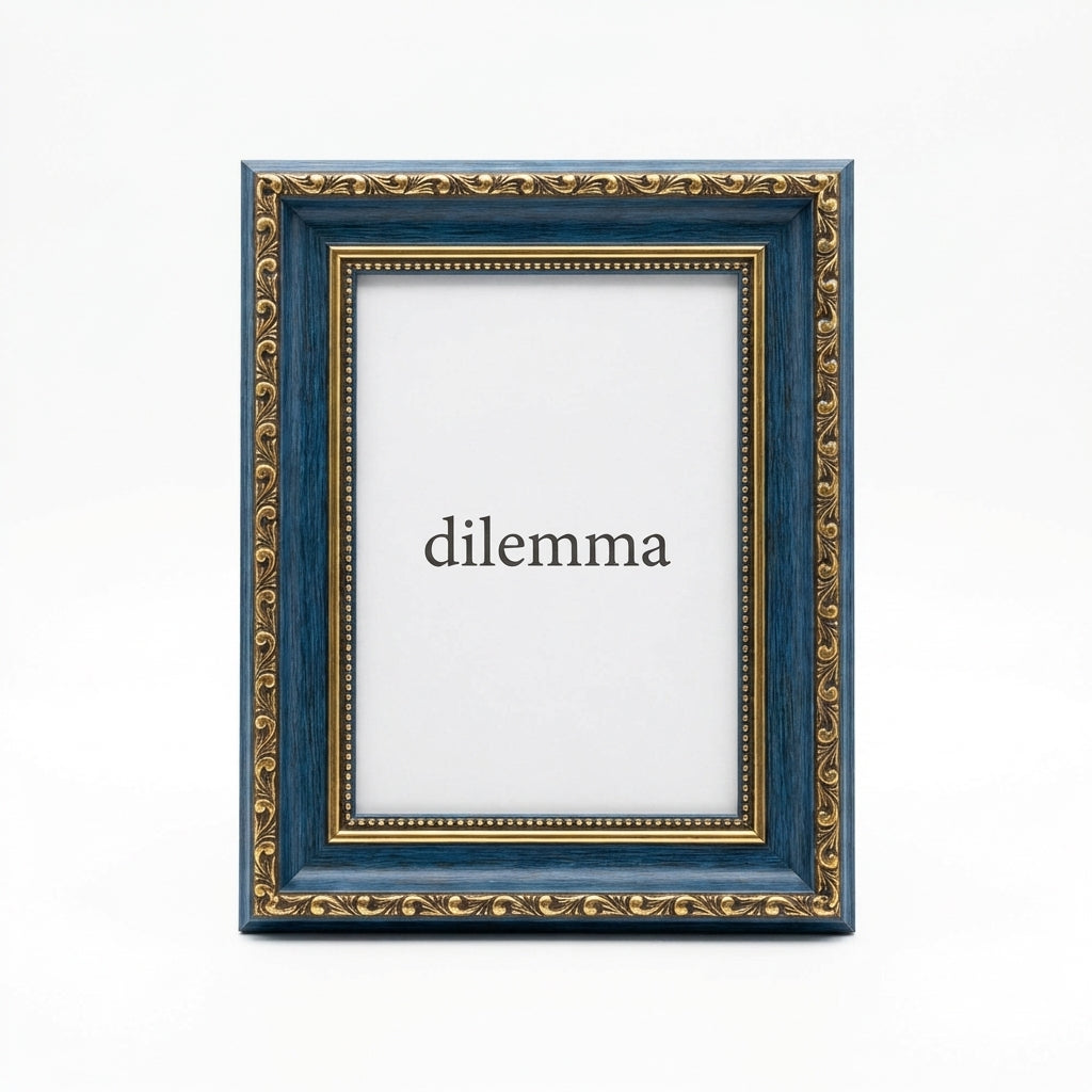 European Classical Photo Frame, Handcrafted Resin Picture Frame, Ornate Photo Holder Living Room, Vintage Decor Enthusiast Gi