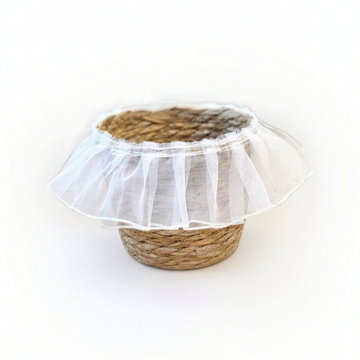 Straw Basket with Mesh Trim Lightweight Planter Basket Handwoven for Balcony