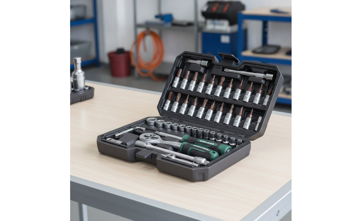 Ratchet Socket Wrench Tool Kit Vanadium Alloy Steel Steel Socket Wrench Set Textured Grip Mechanics Tool Set with Case for Handymen, Auto Repair