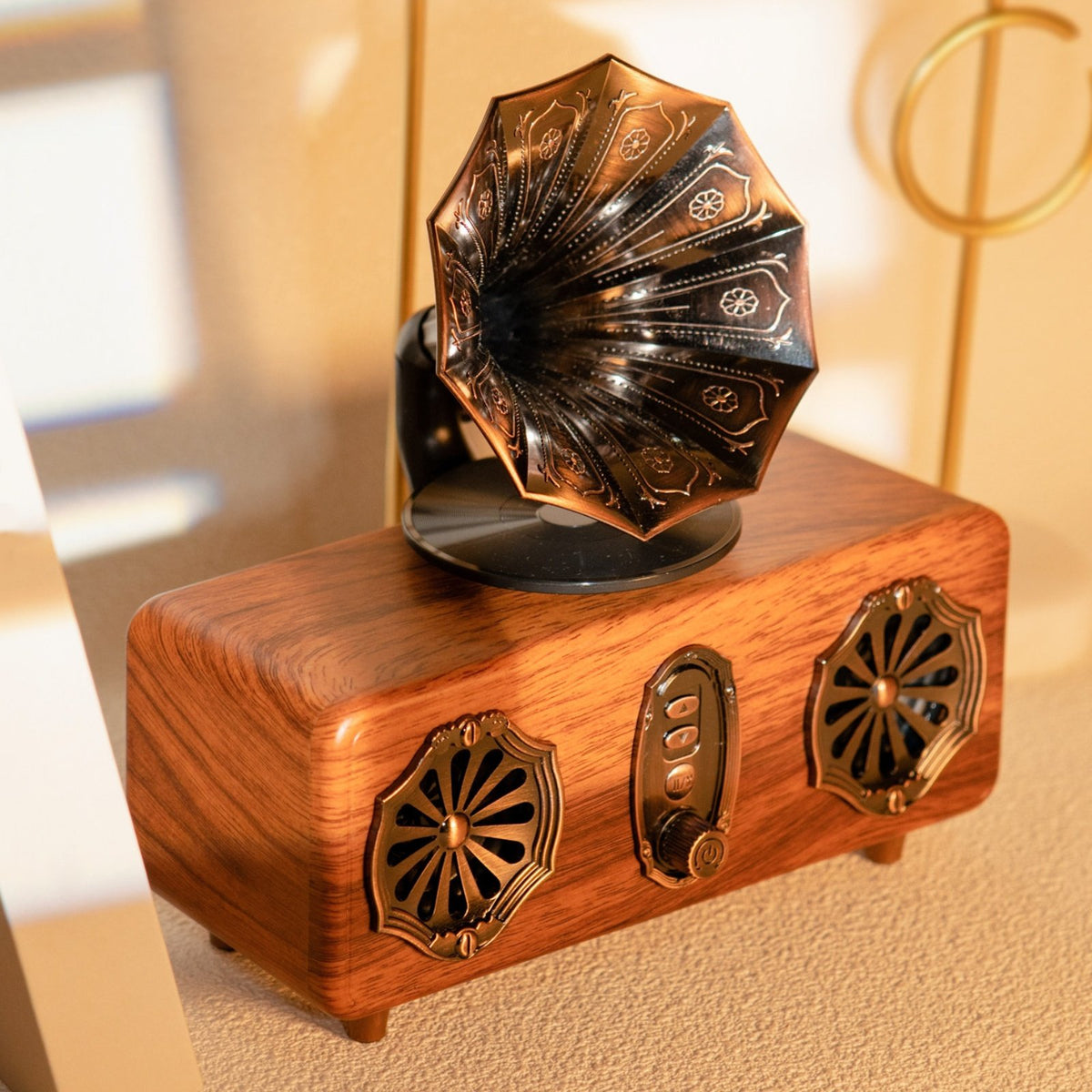 Vintage Bluetooth Speaker TF Card & USB Support Retro Gramophone Speaker Heavy Bass Mini Gramophone Music Player for Desktop, Living Room, Bedroom